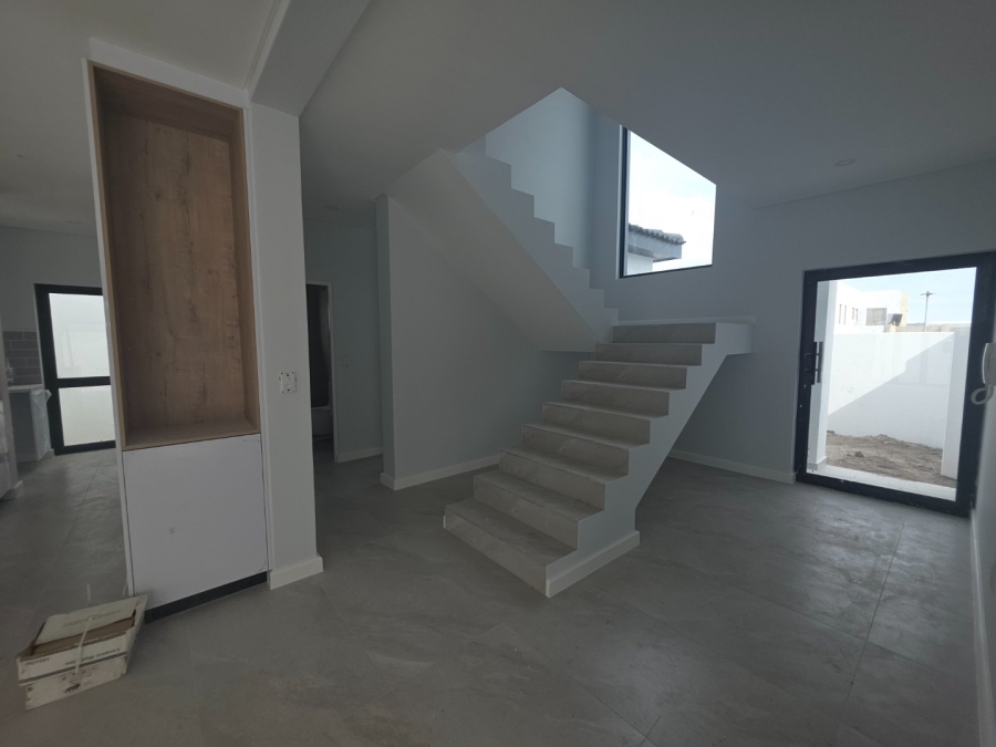 4 Bedroom Property for Sale in Sandown Western Cape